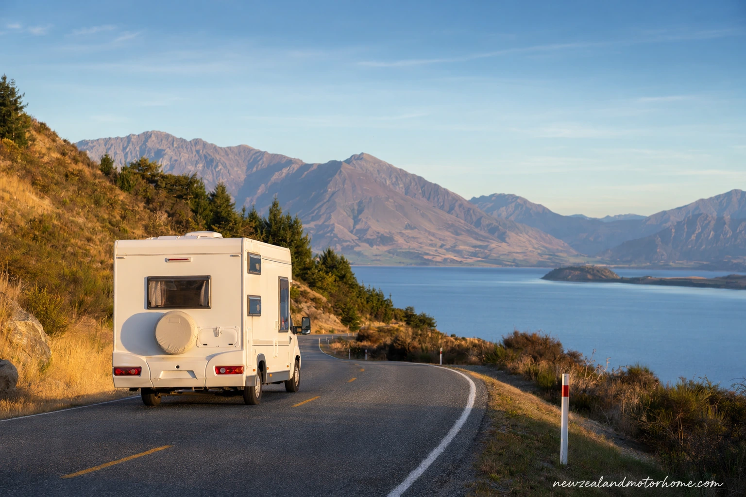 Campervan parked near the Kaikōura coast on the Dunedin to Nelson route